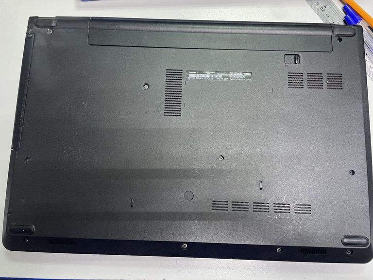 Дешево Dell 15/celeron n3060 ddr3/4gb ddr3/hdd 500 gb/ssd *відсутній/*інтегрована з ломбарду