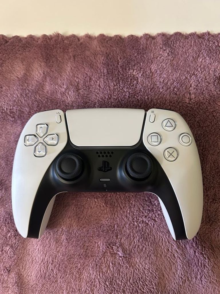 Купити Sony DualSense White (9399902) Б/У