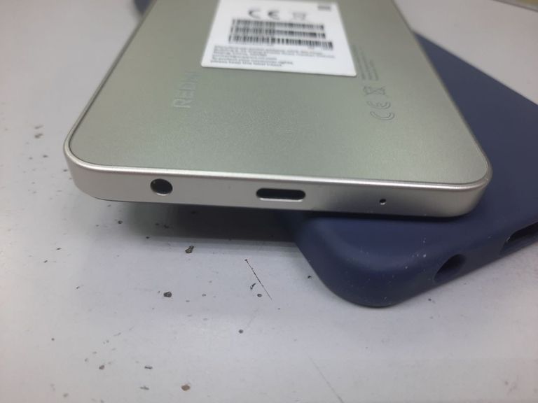 Дешево Xiaomi redmi a5 4/128gb з ломбарду