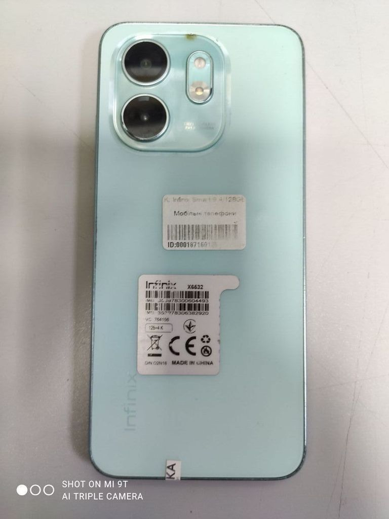 Дешево Infinix smart 9 4/128gb з ломбарду