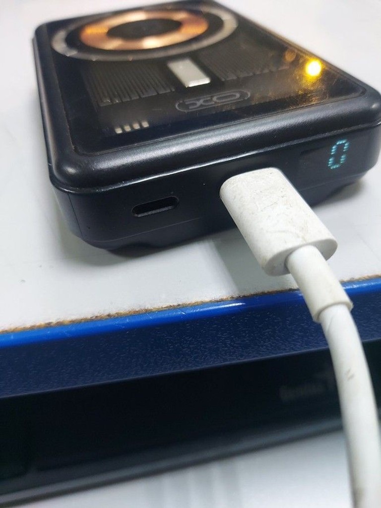 Купить Xo PR202 10000mAh Black Б/У