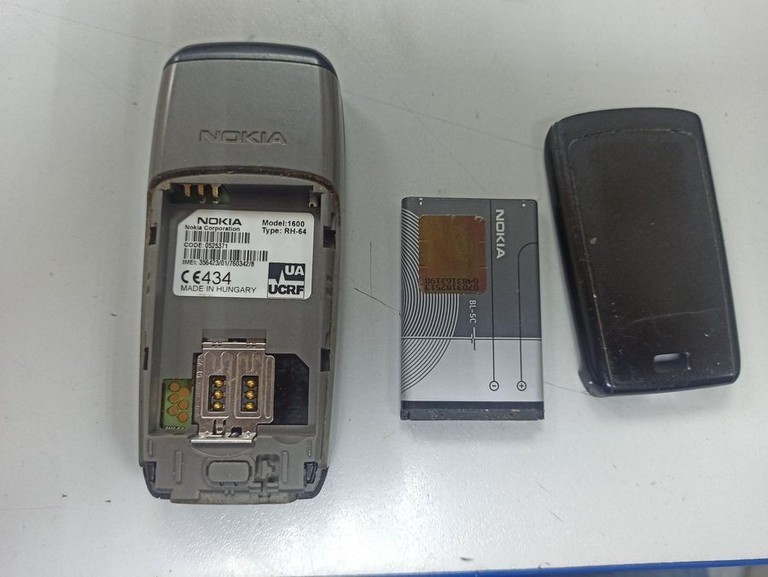 Дешиво Nokia 1600 с ломбарда