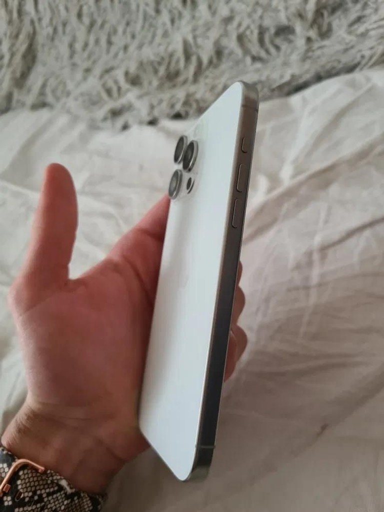 Дешево Apple iPhone 15 Pro Max 256GB White Titanium  з ломбарду