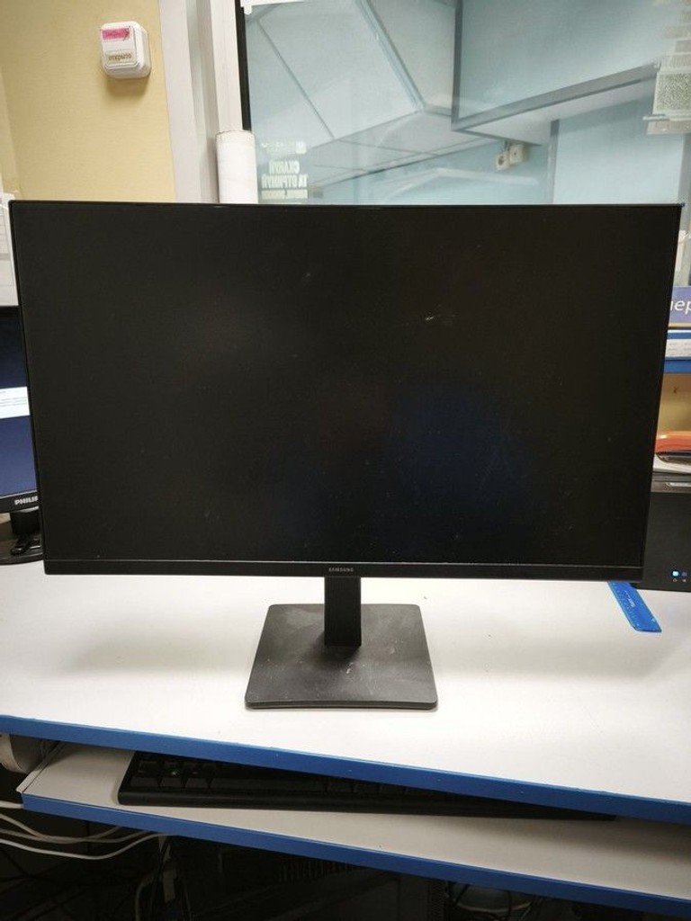 Купити Samsung s24d300hs ls24d300hs/ci Б/У