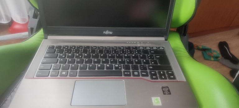 Купити Fujitsu Lifebook E744 Б/У