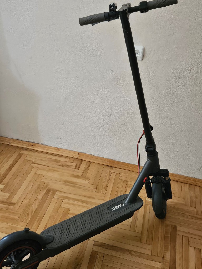 Купити GIANT Move U8 PRO 600W 13Ah Б/У