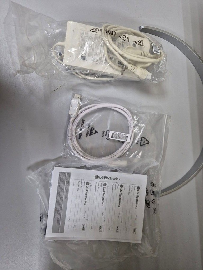 Оголошення Lg 27UP850N-W Б/У