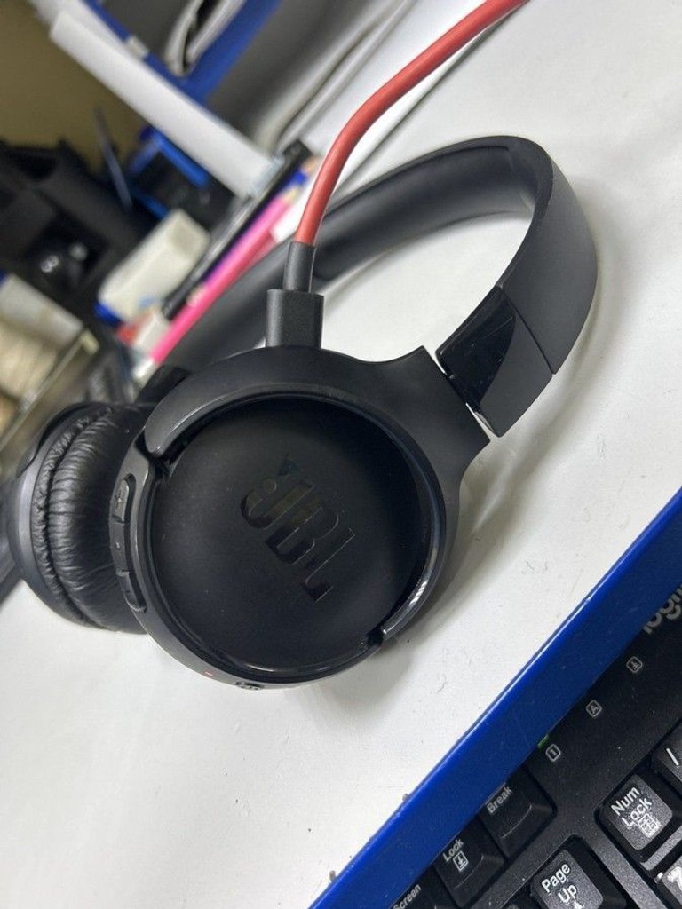 Оголошення Jbl tune 520bt Б/У