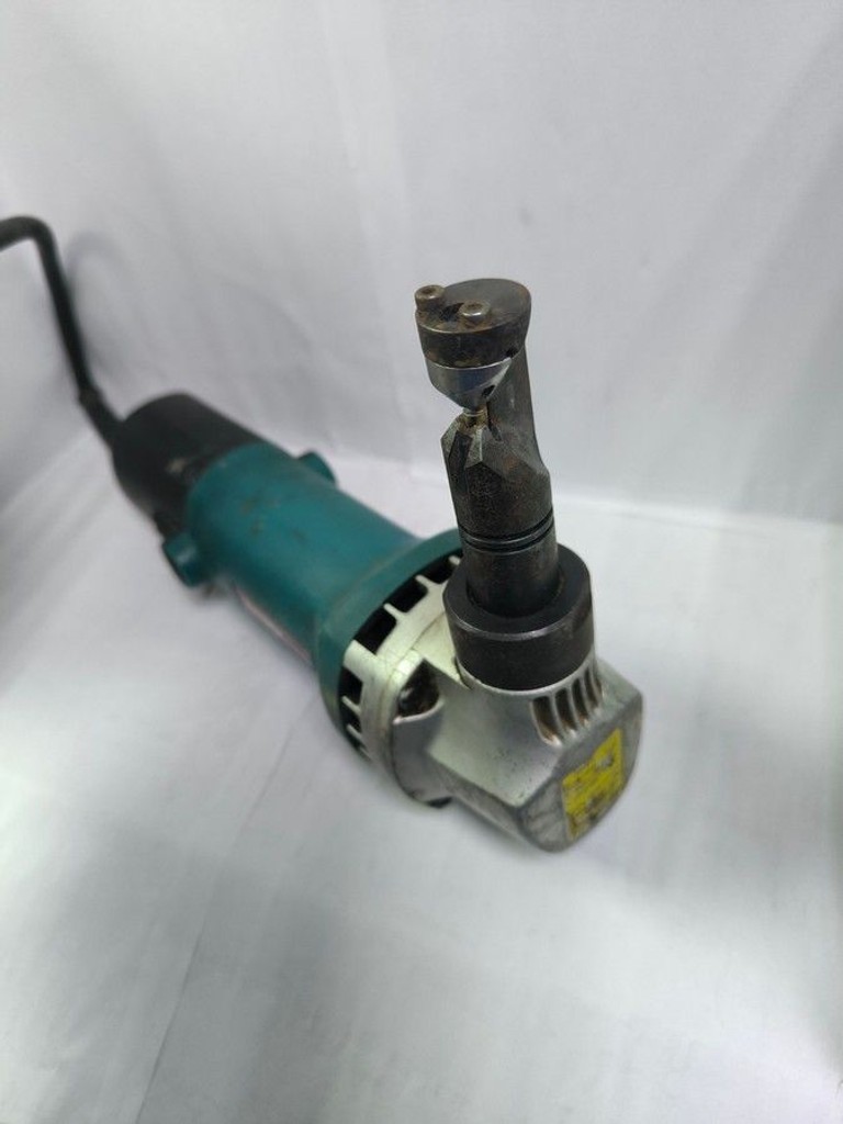 Дешиво Makita JN1601 с ломбарда