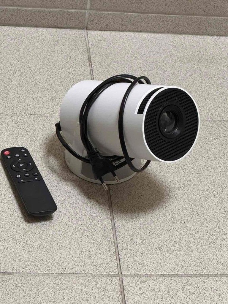 Купити Led Projector hy300 Б/У