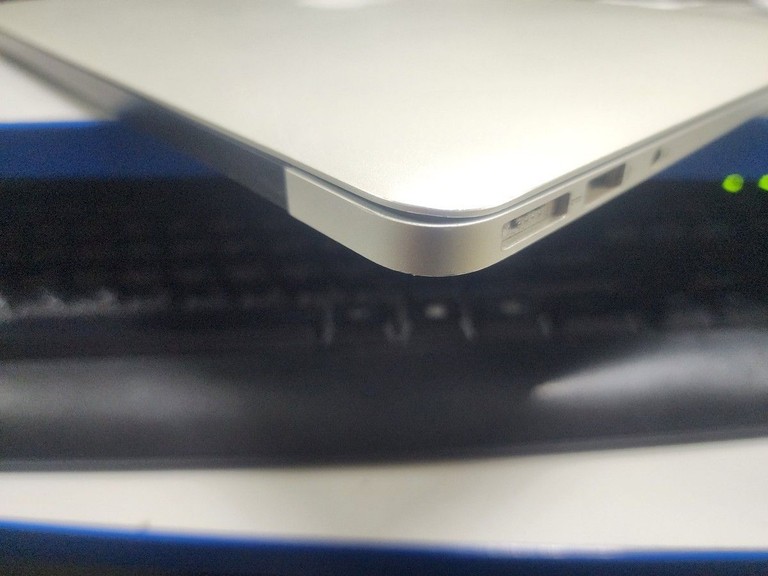 Apple macbook air a1466 2017 13,3" core i5 1,8ghz/ram8gb/ssd256gb/intel hd graphics 6000 Код:01-200991678. Зображення 8