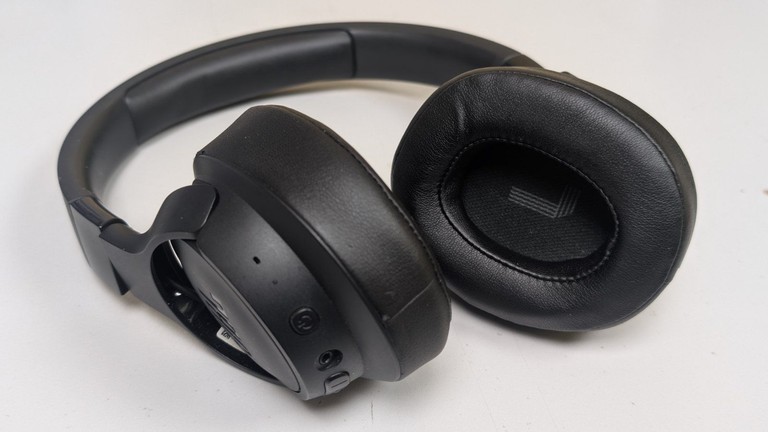 Объявление Jbl tune 720bt Б/У