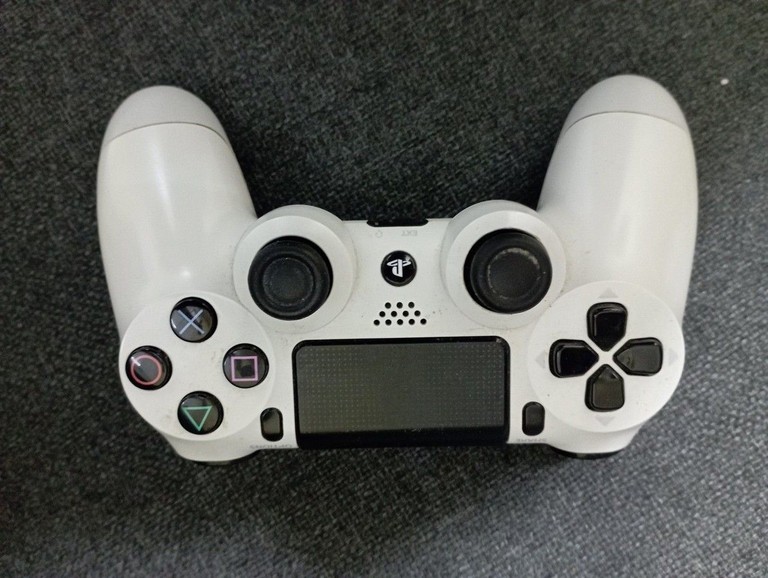 Купить Sony dualshock 4 v2 Б/У