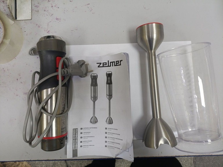 Купити Zelmer ZHB4650 Vario 1400 Б/У