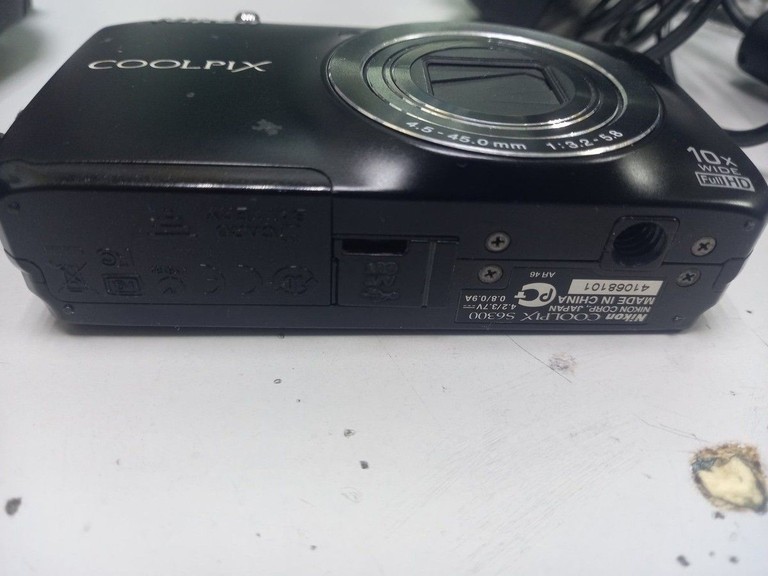 Дешево Nikon coolpix s6300 з ломбарду