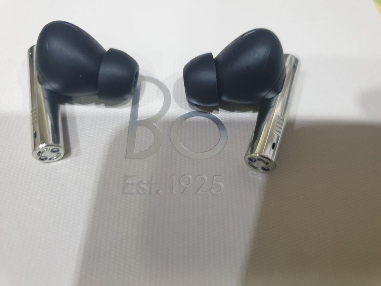 Bang & olufsen Beo Grace Natural Aluminium (1240900) Код:01-201062509. Зображення 5