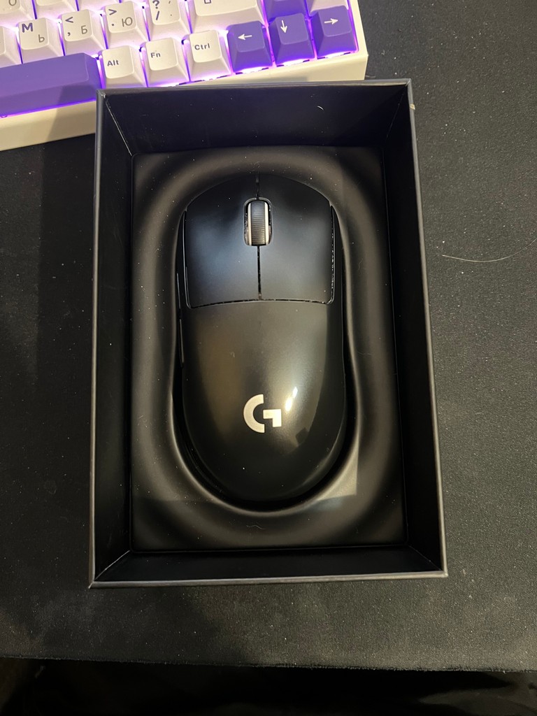 Купити Logitech G Pro X Superlight Wireless Black (910-005880, 910-005881) Б/У