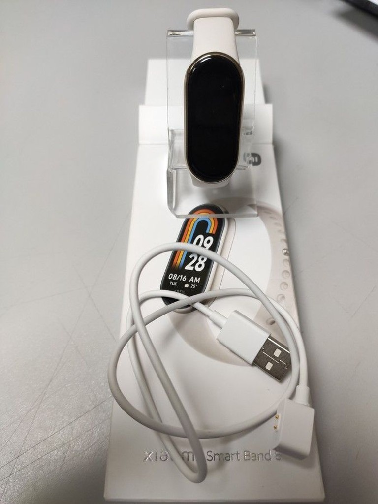 Дешево Xiaomi mi smart band 8 з ломбарду