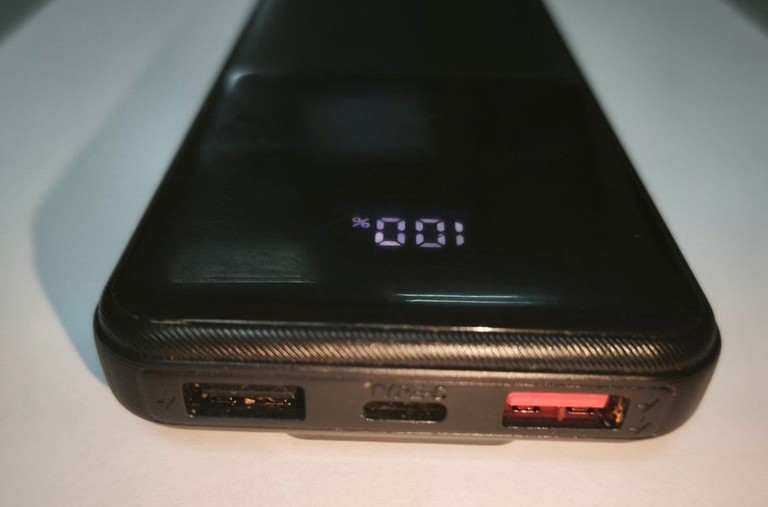 Дешево Klgo kp-44 10000mah з ломбарду