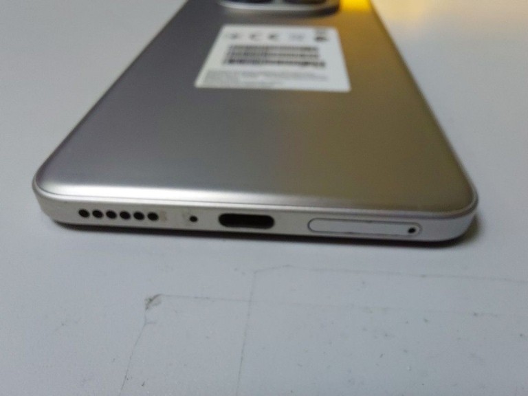 Дешево Xiaomi Redmi Note 15 Pro 4G 8/256GB Glacier Blue з ломбарду