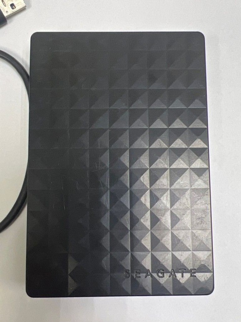 Дешево Seagate expansion portable 4 tb з ломбарду