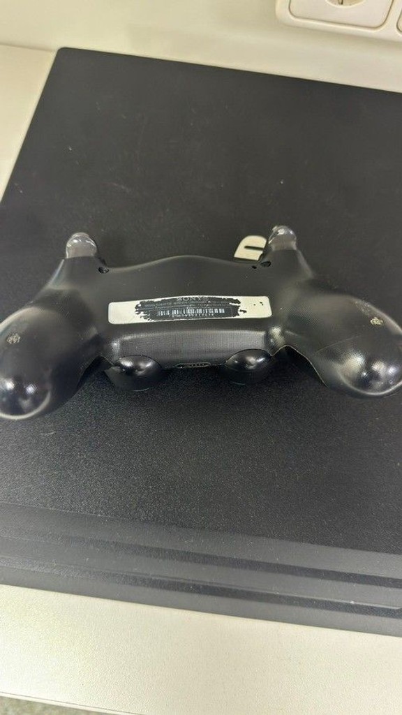 Дешиво Sony playstation 4 pro 1tb с ломбарда