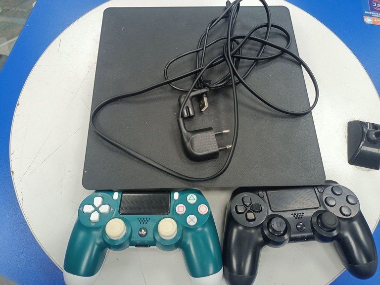 Купити Sony playstation 4 slim 500gb Б/У