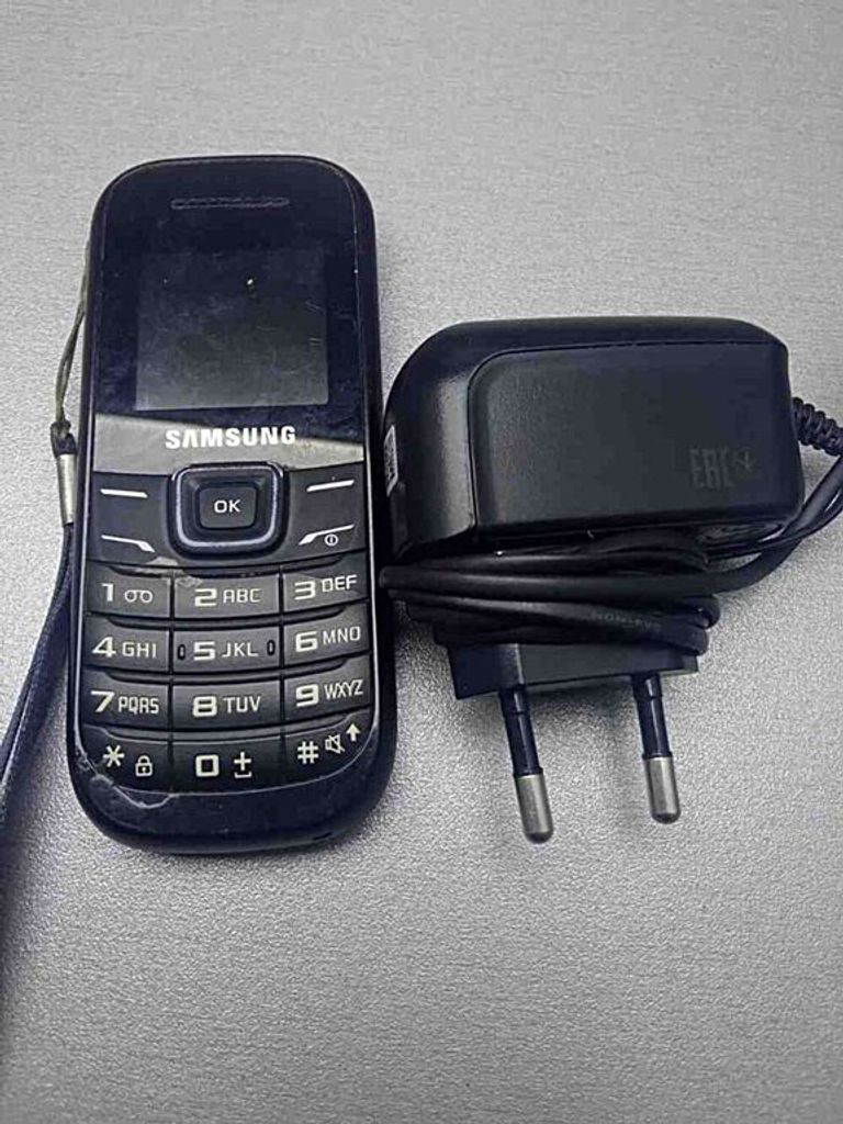 Samsung e1200i