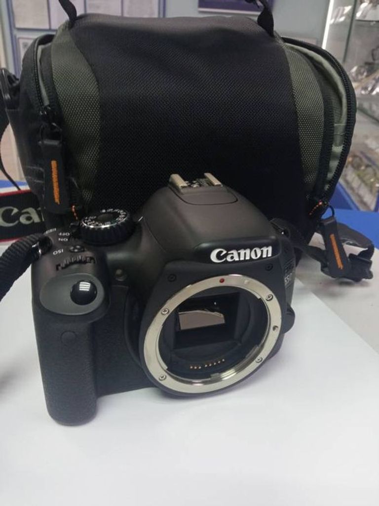 Canon eos 550d body