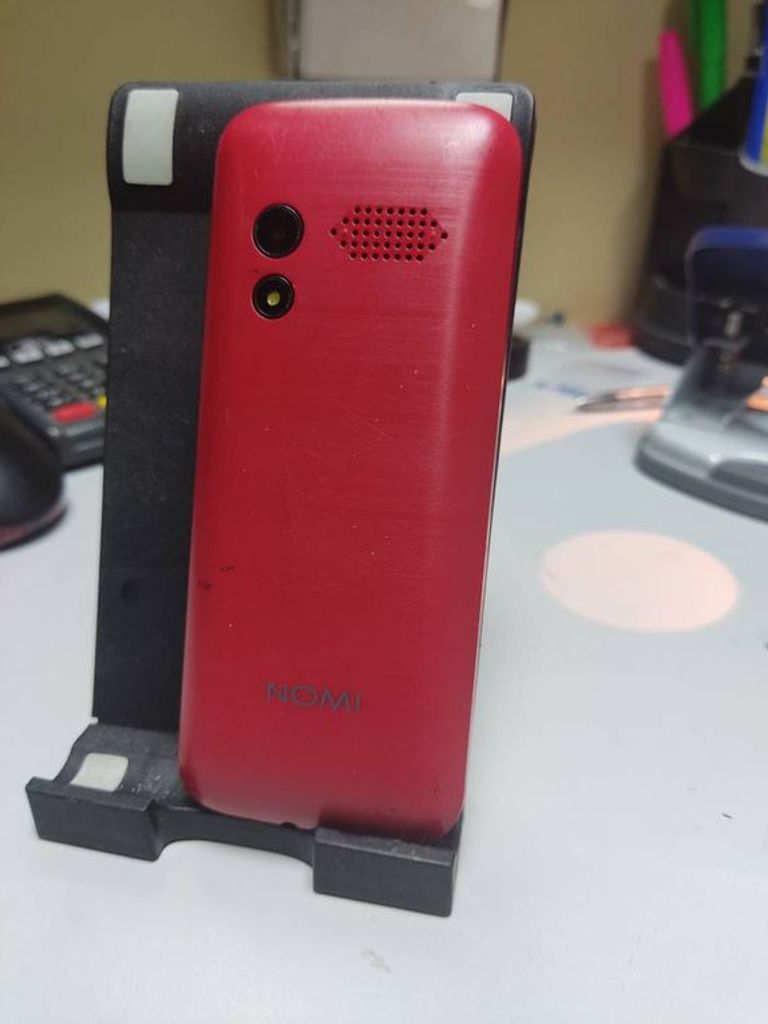 Купити Nomi i248 Red Б/У
