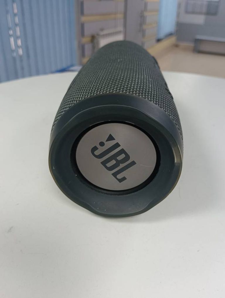 Jbl charge essential