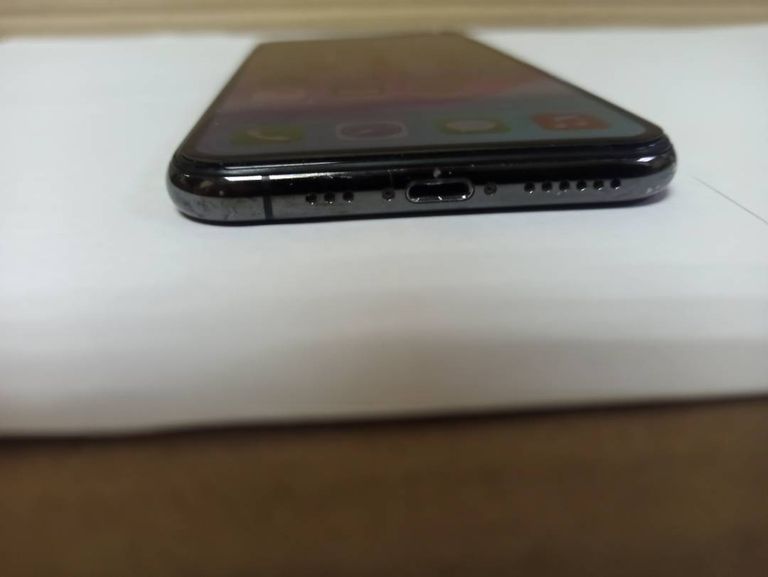 Apple iPhone XS 256GB Space Gray (MT9H2)