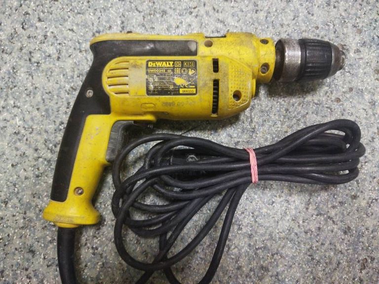 Оголошення Dewalt DWD024S Б/У