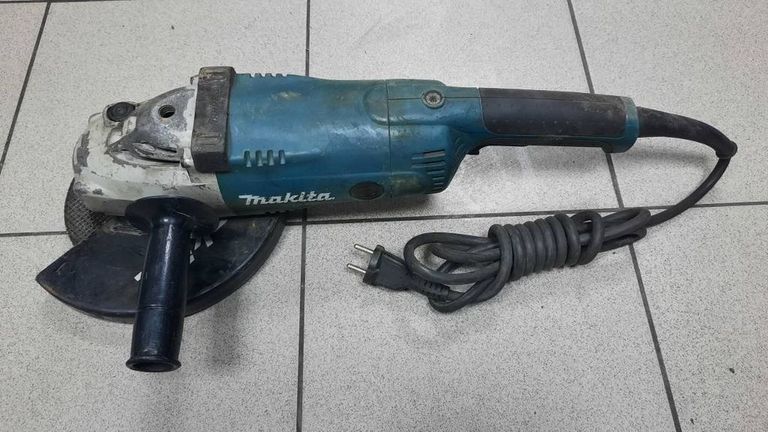 Купити Makita GA9020R Б/У
