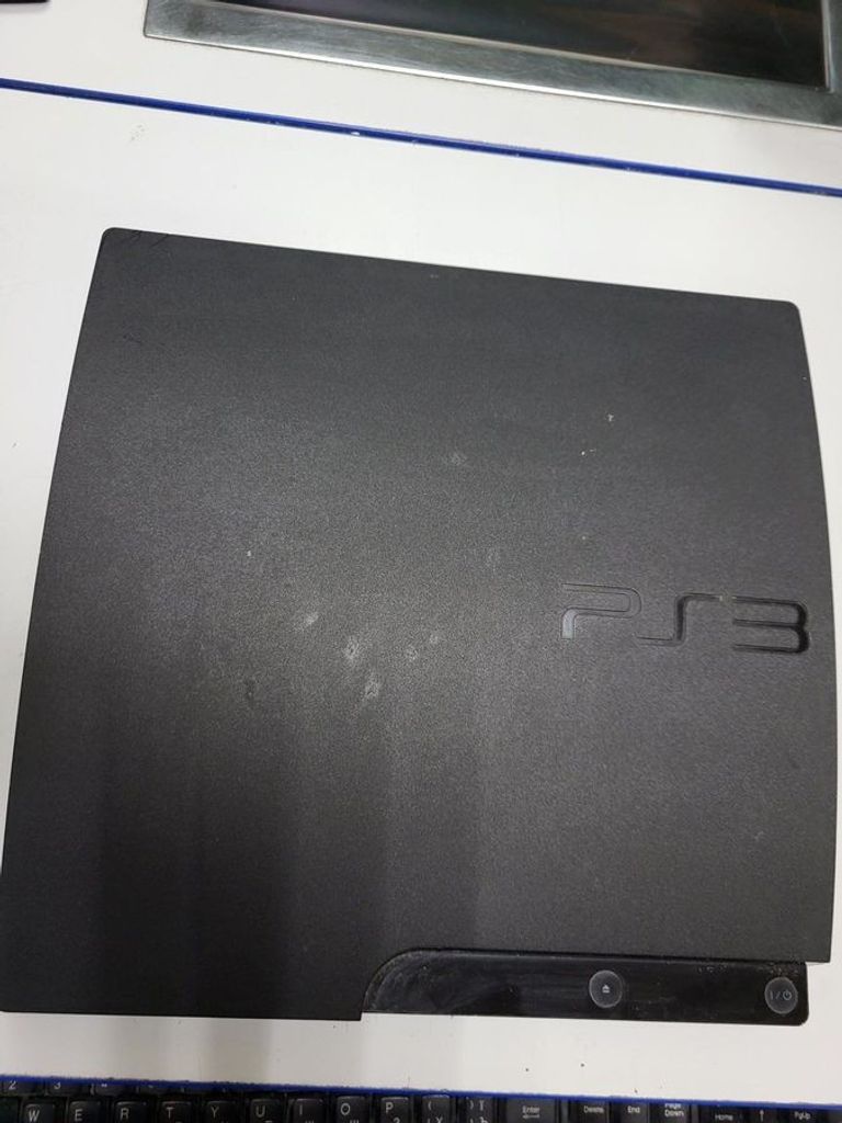 Купити Sony playstation 3 slim 160gb Б/У