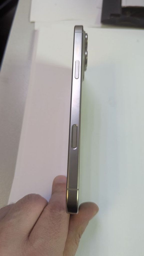 Apple iphone 16 pro max 256gb Код:01-200548169. Зображення 12