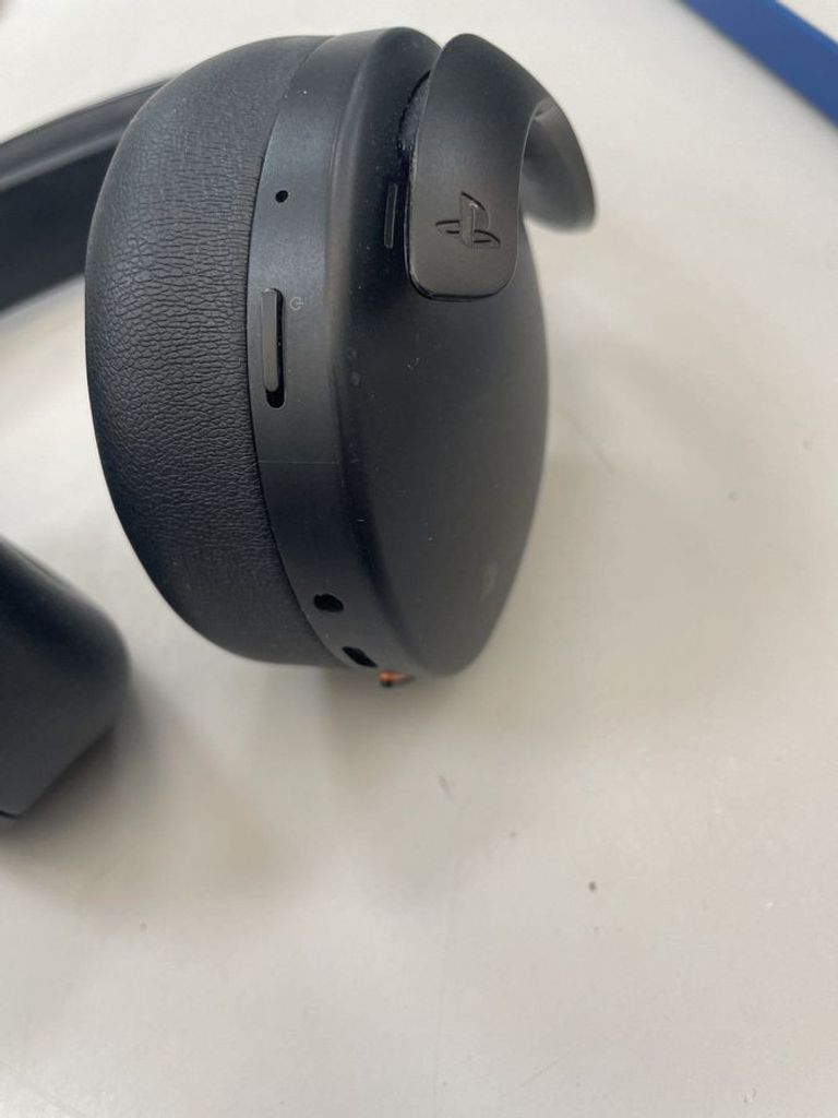 Оголошення Sony pulse 3d wireless headset Б/У