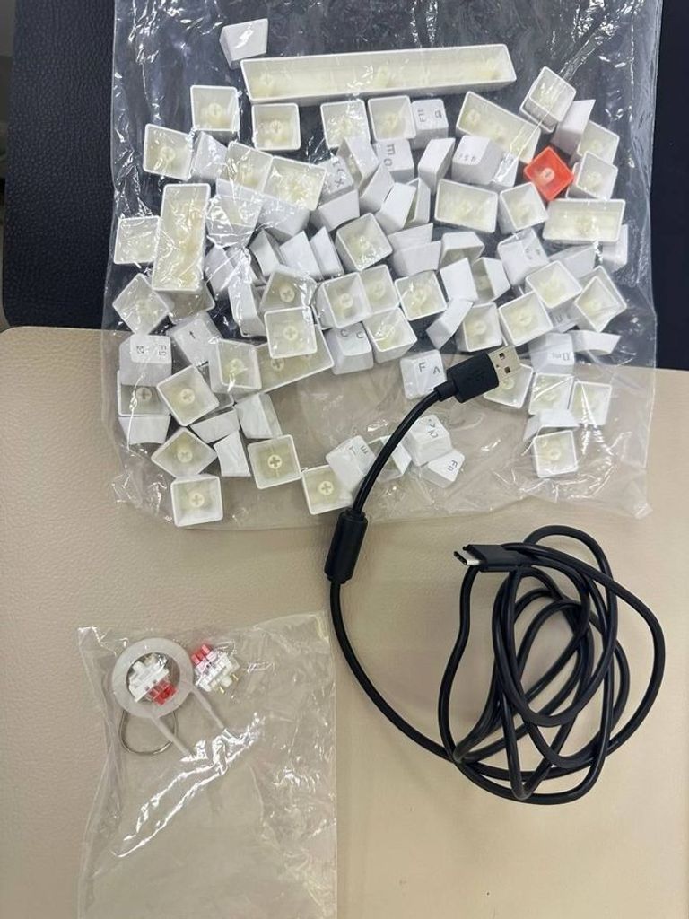 Gamepro mk180 outemu hot-swap switch Код:01-200557001. Зображення 14