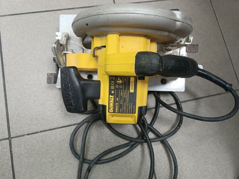 Объявление Dewalt DWE575K Б/У