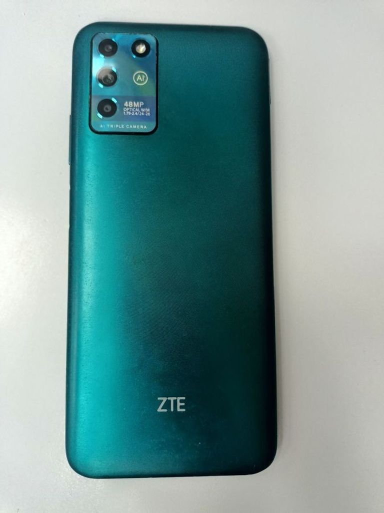 Розпродаж Zte blade v30 4/128gb, продавець Техноскарб