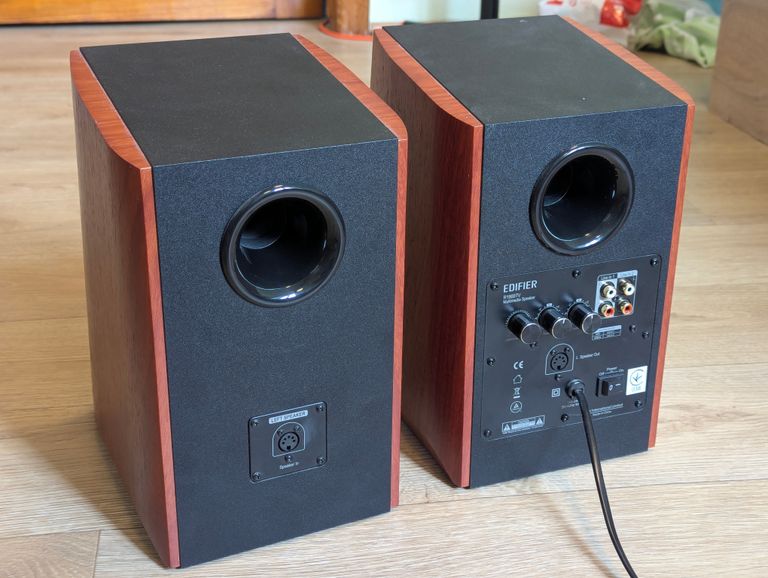 Объявление Edifier R1900TV 2.0 120Вт Б/У