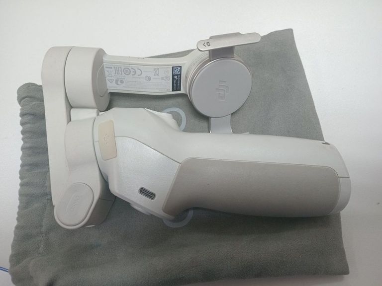 Купить DJI Osmo Mobile 4 (CP.OS.00000108.01) Б/У