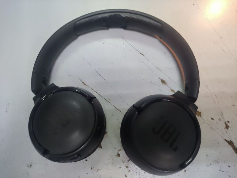 Дешево Jbl tune 560 bt з ломбарду