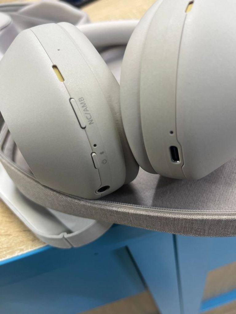 Объявление Sony wh-1000xm5 Б/У