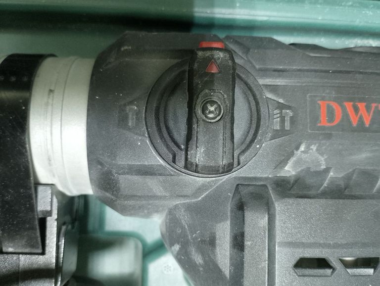 Дешево Dwt BH-13-30 VB BMC з ломбарду