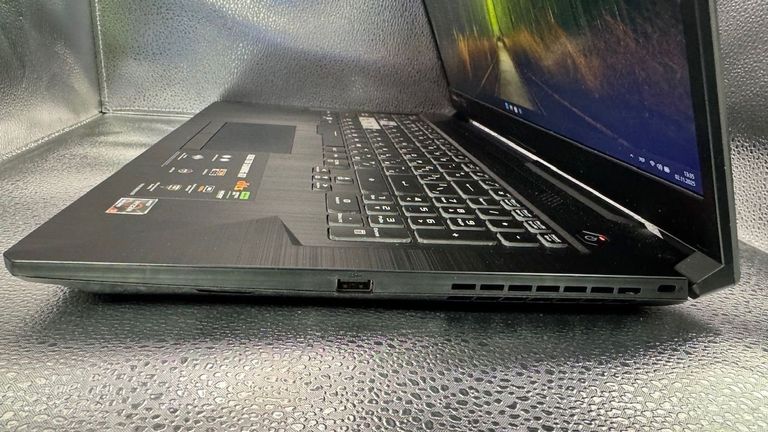 Asus 17/ryzen 5 7535hs ddr5/16gb ddr5/hdd *відсутній/ssd 512 gb/geforce rtx2050 4gb Код:01-200778300. Изображение 9