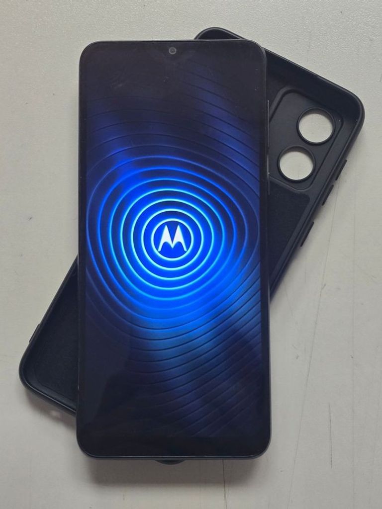 Оголошення Motorola moto e13 2/64gb Б/У