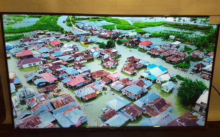 Дешиво Hisense 43A7KQ  с ломбарда