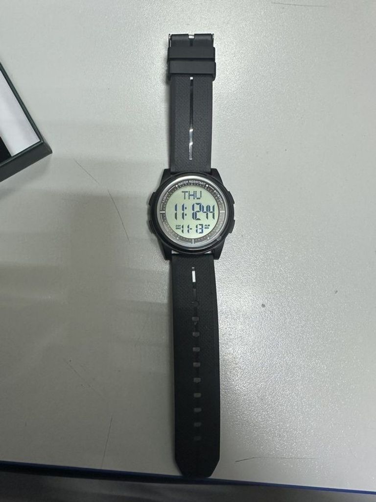 Дешиво Smart Watch waterproof digital watch с ломбарда