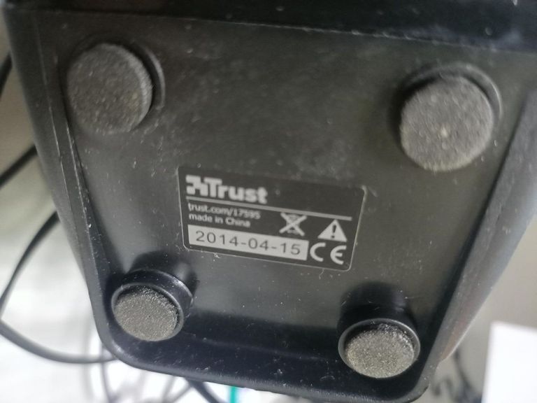 Дешево Trust без моделі з ломбарду